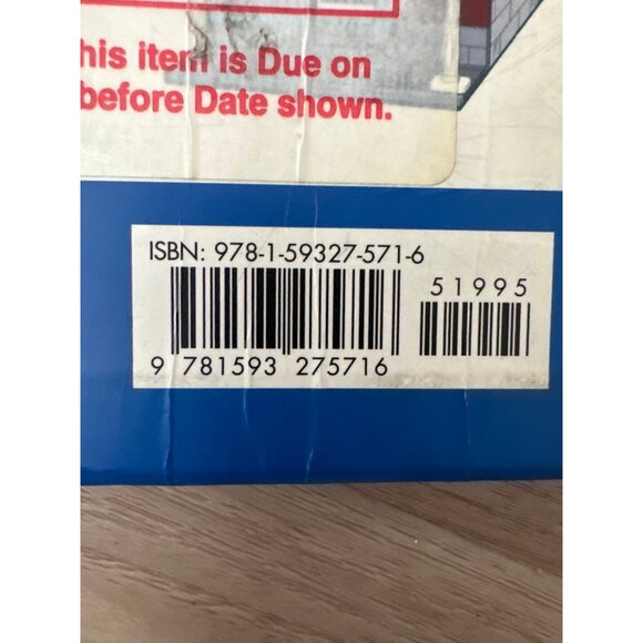 The LEGO Neighborhood Book: Build Your Own Town! By Brian & Jason Lyles - Picture 3 of 3